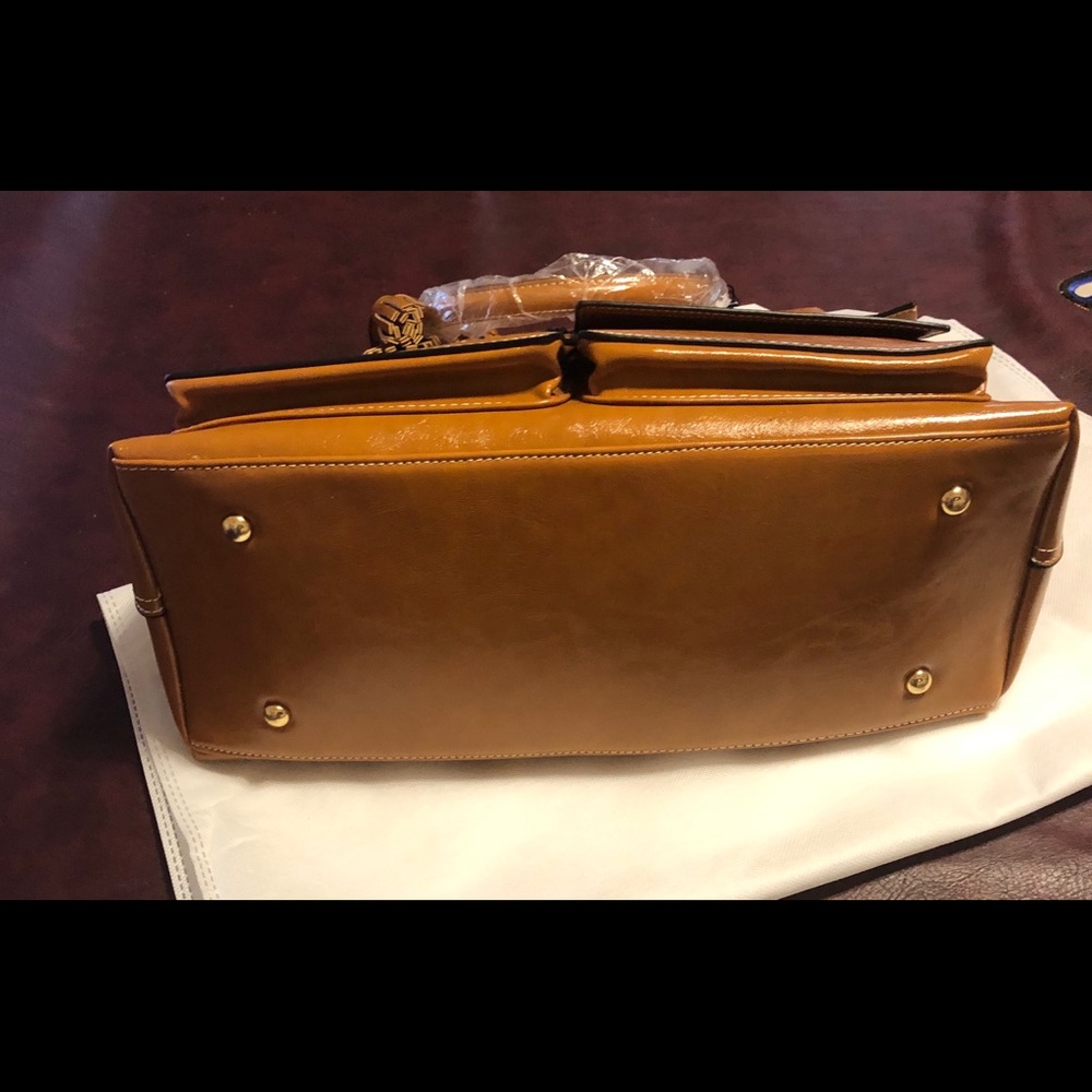 SALE Dooney and Bourke Kingston Natural - NWT - Picture 10 of 16